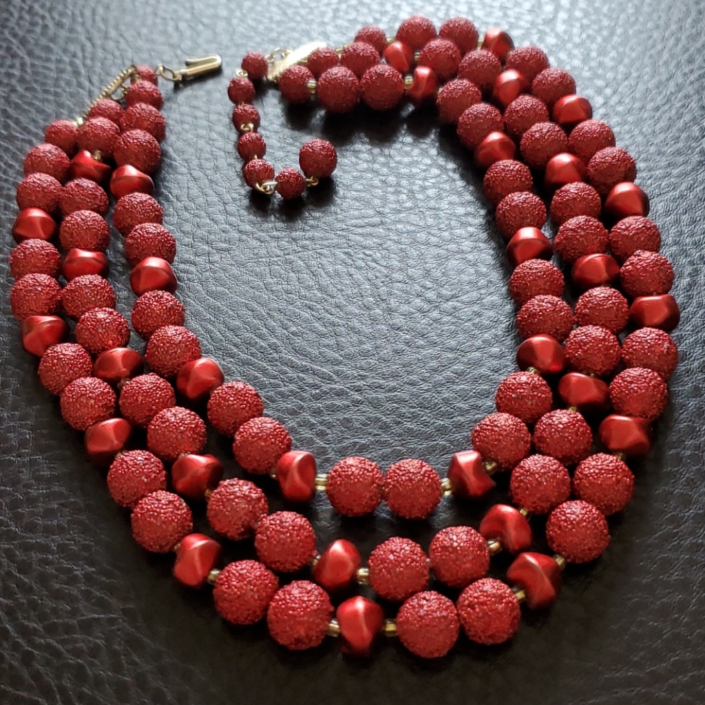 Vtg Necklace